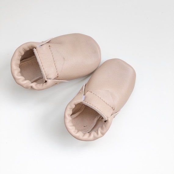 high cut volleyball shoes