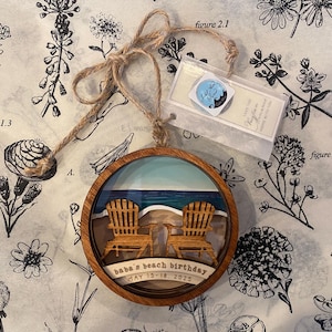 Adicione cadeiras de praia de areia Adirondack pintadas à mão, ornamento personalizado para férias ou casamento para um Natal costeiro