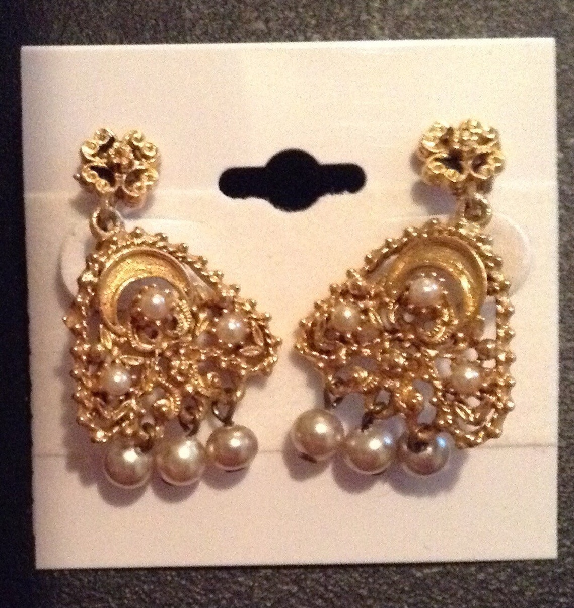 Pendientes De Perlas Trenzadas - ONCHI TRENDS