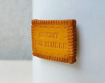 Biscuit magnet