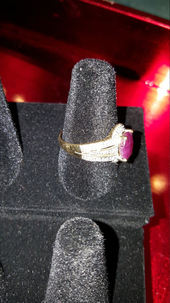 10k Yellow Gold Ruby Ring - image 2