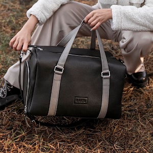 Unisex travel bag, Leather sports handbag, Spacious handbag for gym, Choose the color you want.