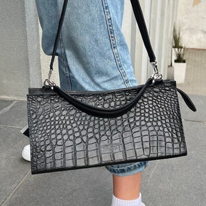 Bolso de cuero moderno, bolso Spacy de tamaño mediano, bolso de cuero con asa superior para mujer, regalo para esposa.