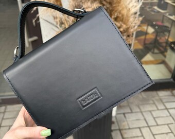 Black leather  handbag, Elegant leather cross-body bag, Classic bag, Natural leather purse, Gift for girlfriend, Everyday bag.