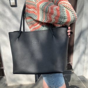 Natural leather handbag, Black tote bag, Shopping handbag, Handmade tote bag, Stylish handbag, Gift for wife, Custom color available.