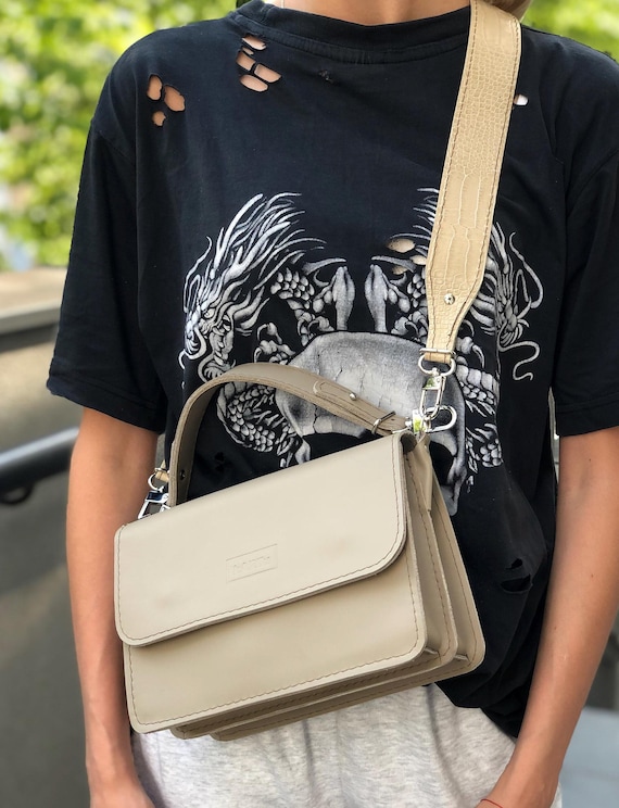 Small Leather Crossbody Bag Handmade Beige Shoulder Bag Personalized Gift for Women Minimalist Italian Leather Purse