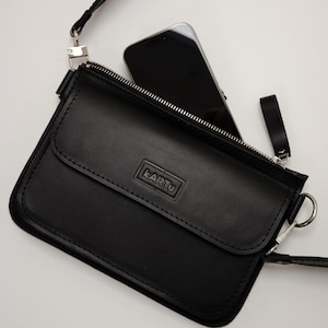 Bolso bandolera de piel negra: pequeño bolso convertible, riñonera ajustable, bolso de noche, regalo personalizado para ella