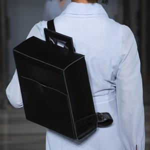 Unisex Leder Rucksack, strenger quadratischer Rucksack, Reisetasche aus Naturleder, Geschenk für die Frau.