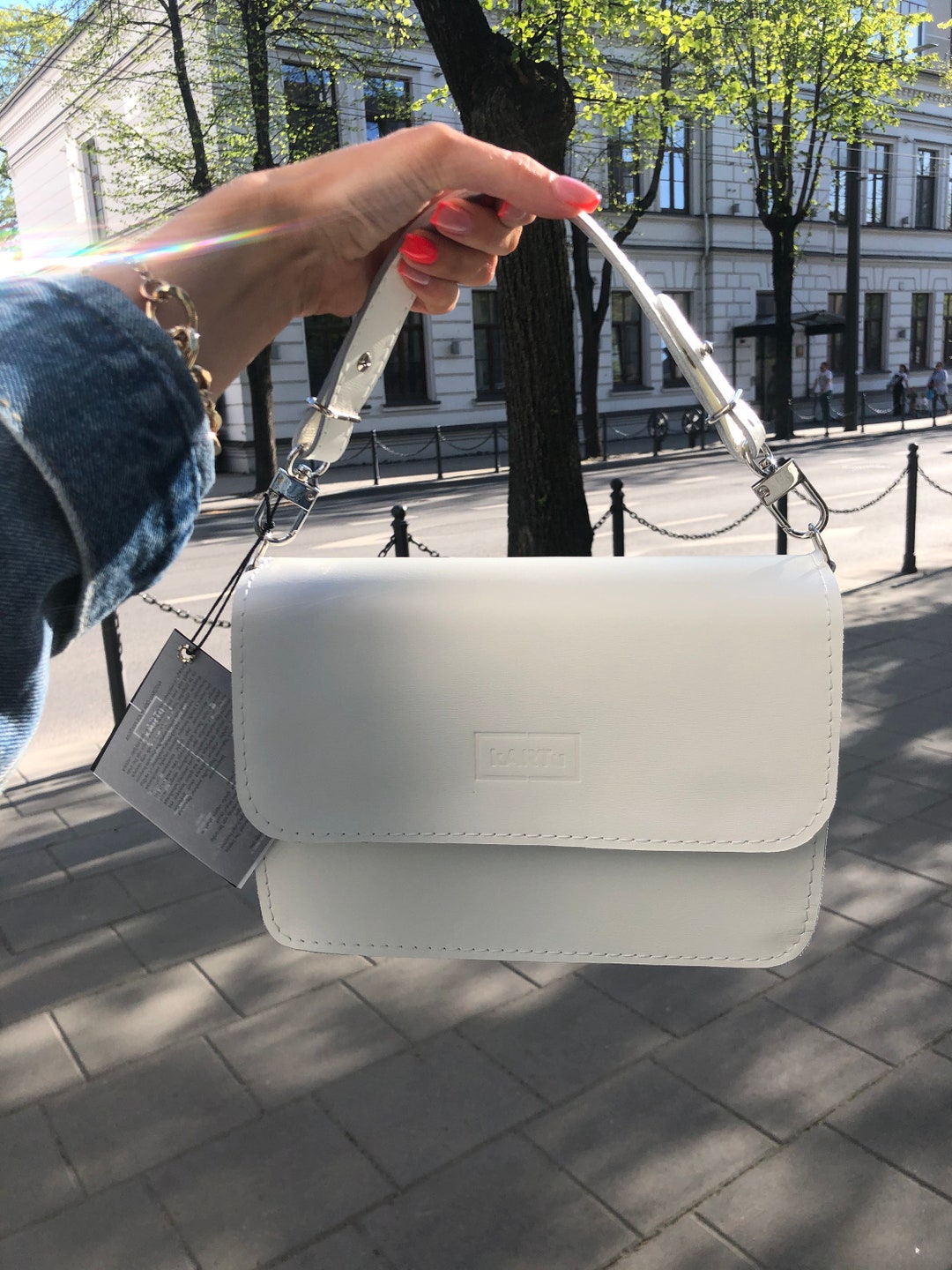 meeko medium shoulder bag guess factory｜TikTok Search