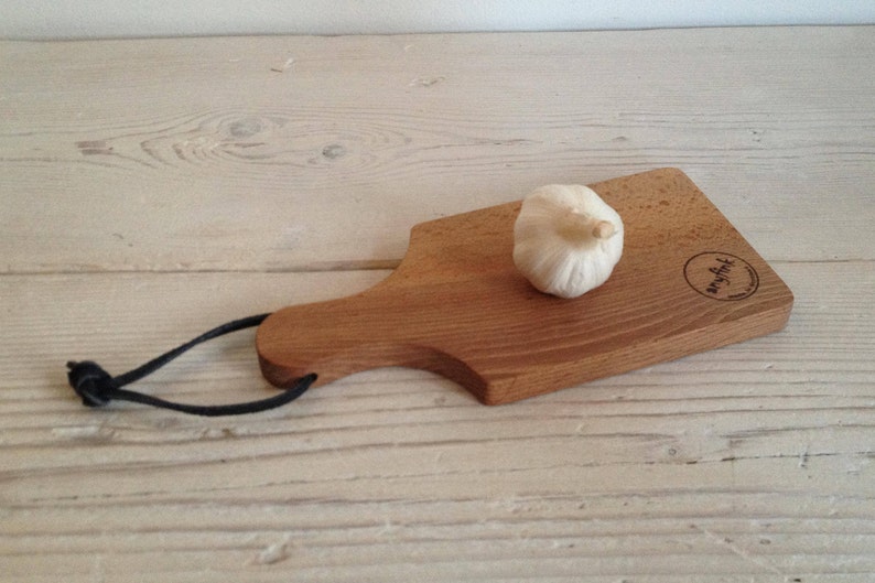 Small cutting board, serving board, wooden chopping board, cheese board, Scottish, garlic board, chilli, lemon, beech, handmade, camping image 3