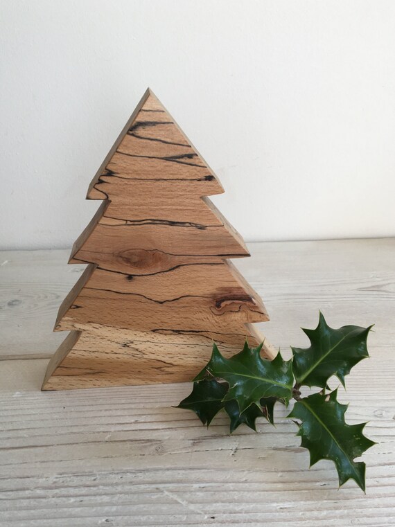 Sapin de Noël, décoration de Noël en bois, ramifiés en forme de ... Sapin de Noël, décoration de Noël en bois, ramifiés en forme de ...