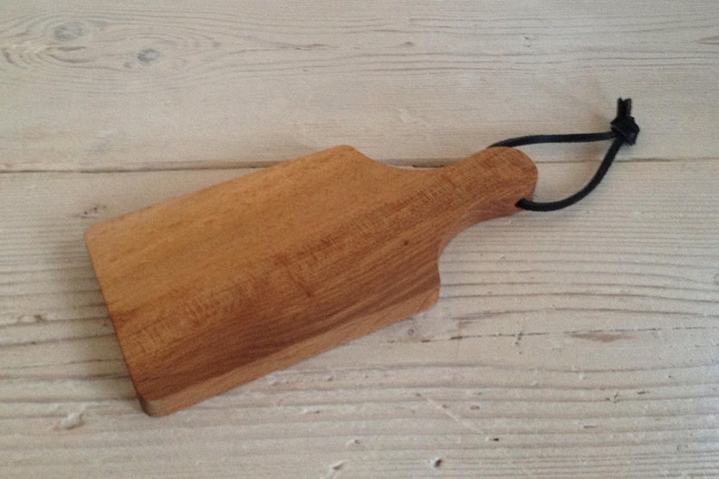 Small cutting board, serving board, wooden chopping board, cheese board, Scottish, garlic board, chilli, lemon, beech, handmade, camping image 4