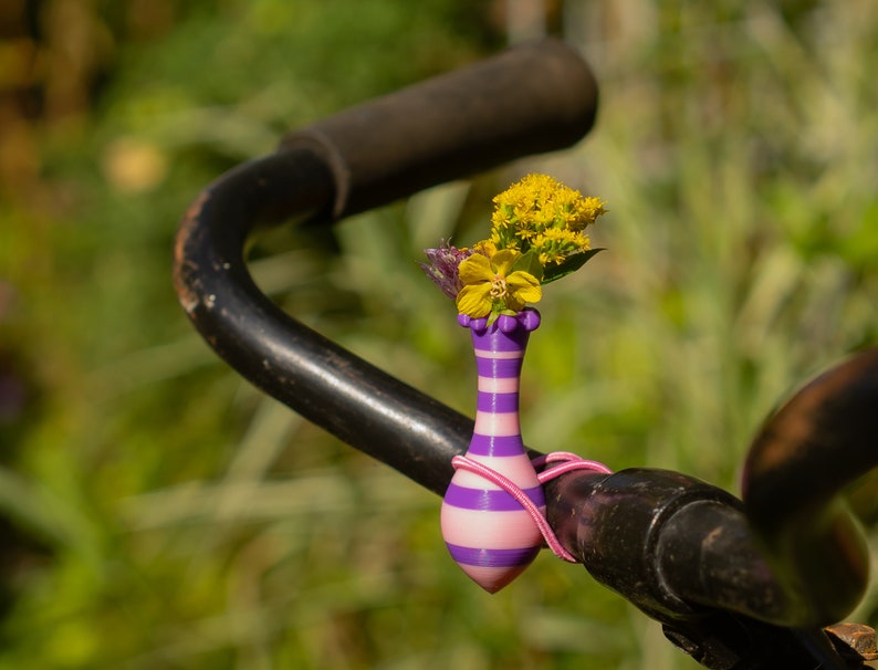 1x two color crown bike vase for on your bike with colored elastic binder. Pick one of 65 color combinations in two patterns. Tiny vases. image 3