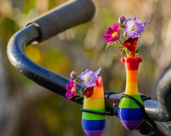 2-Pack rainbow bike vase, normal and crown version 3D printed models with colored elastic binders. Easy to attach.