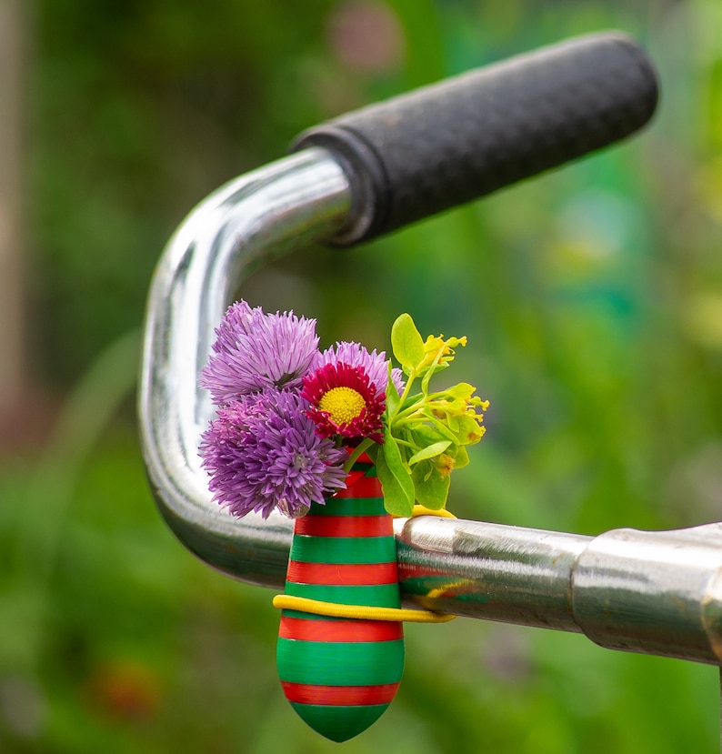 1x zweifarbige Fahrradvase für Ihr Fahrrad mit farbigem Gummiband. Wählen Sie eine von 28 Farbkombinationen. Robuster Kunststoff. Stimmungstracker Bild 2