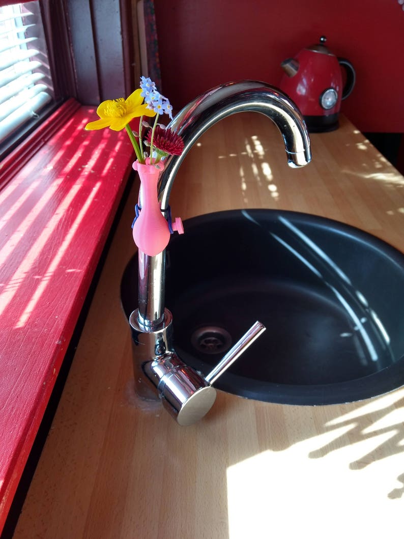 Kitchen tap vase