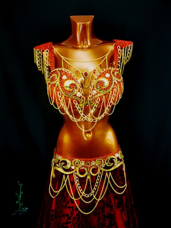 ベリーダンス衣装 【 赤 & ゴールド刺繍 】 ベリーダンス衣装 【 赤 & ゴールド刺繍 】