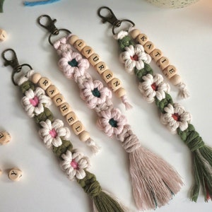 Personalized Macrame Flower Keychain, Bridesmaid Gift, Personalized Gift