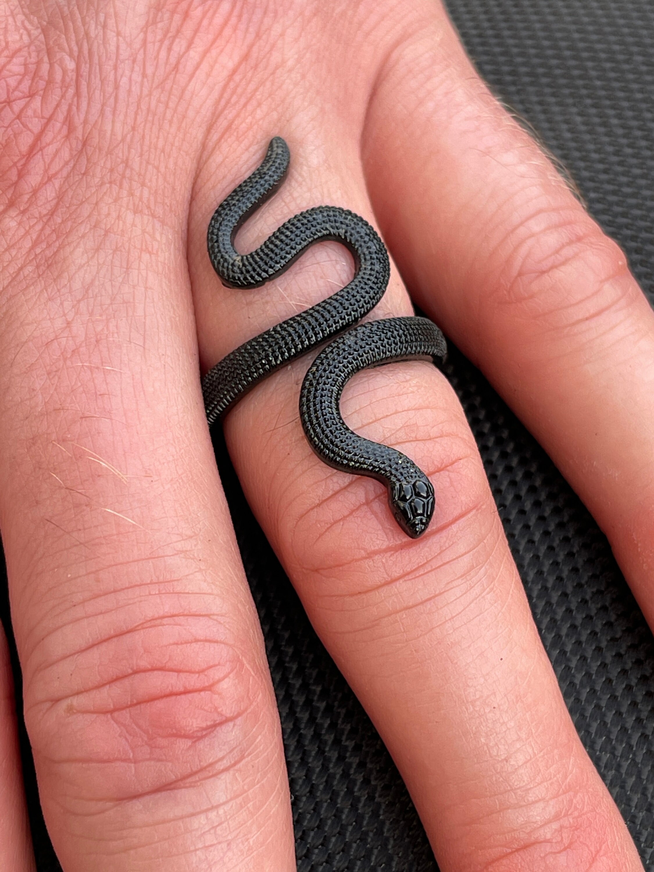 Anillo serpiente enroscada hotsell