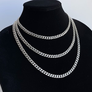 Mini Cuban Link Stainless Steel Chain: Tarnish-Proof Layering Necklace