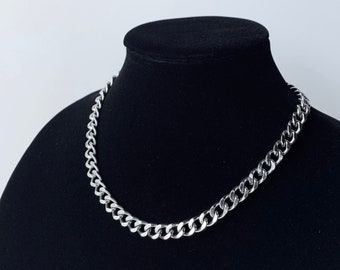 Collier à maillons cubains en acier inoxydable fait main : chaîne personnalisée résistante à la ternissure
