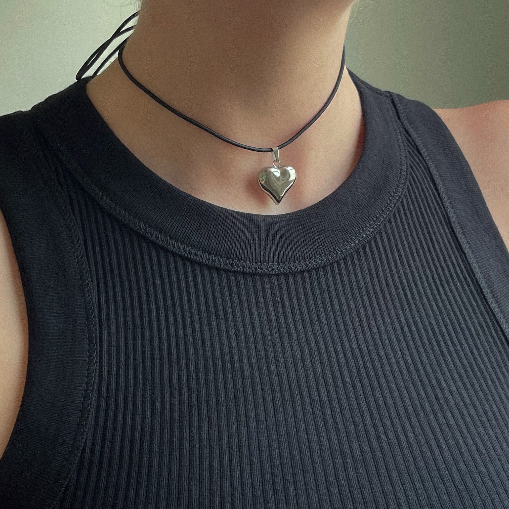 Third movement★韓国 人気★Big Melting Heart String Necklace Gold Puffed Heart String Necklace Black Cord Long Wrap Tie