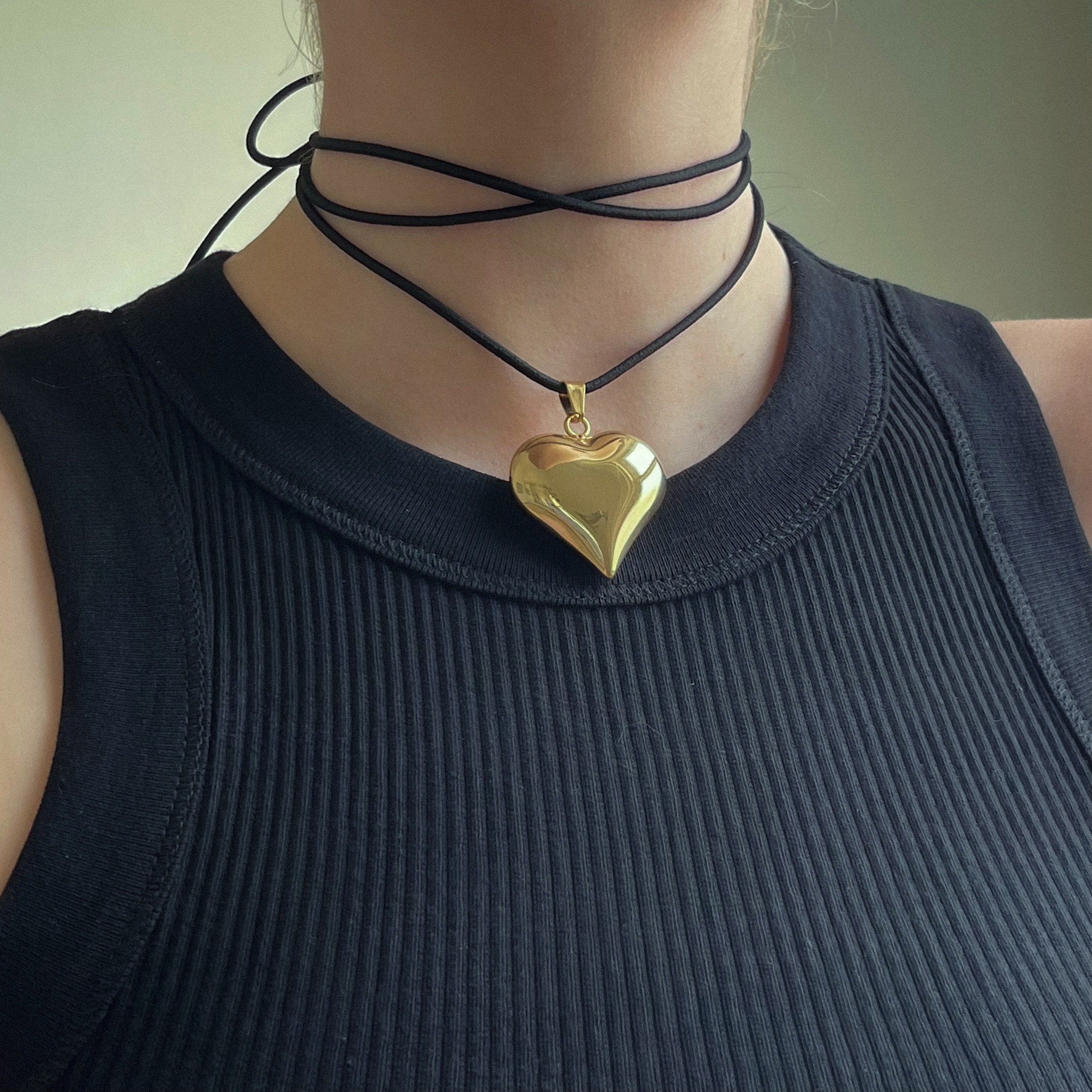 Third movement★韓国 人気★Big Melting Heart String Necklace Gold Puffed Heart String Necklace Black Cord Long Wrap Tie