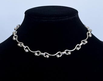 Handmade Liquid Metal Style Stainless Steel Chain Necklace: Tarnish-Proof Choker