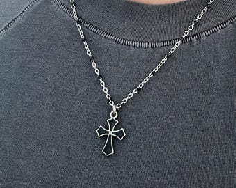 Mini collar gótico negro con cadena cruzada, colgante ovalado de acero inoxidable cromado y esmalte plateado, estilo vikingo unisex, para hombre y mujer.