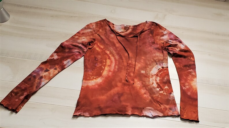 Women/'s XL Nature Inspired Ice Dyed Long Sleeved T-shirt