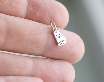 Sterling silver little cat pendant, Cute cat necklace, tiny cat necklace