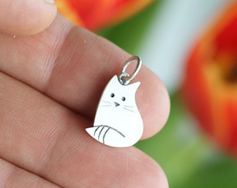 Cat necklace Cat pendant Tiny necklace Silver jewelry Sterling silver pendant Animal jewelry Gift for her Cat lover gift