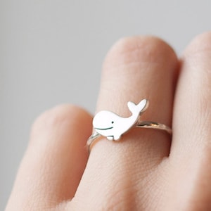 Whale ring, Animal Ring, Minimalist ring, Ocean ring, Ocean Jewelry, Silver ring, Nature ring