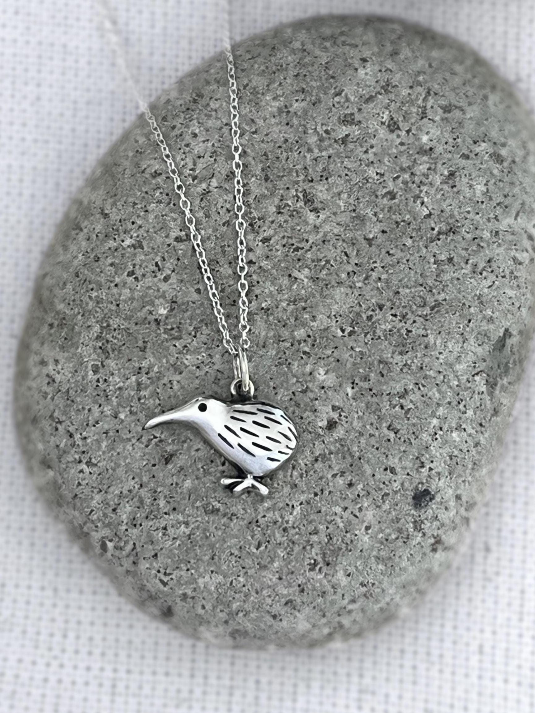 Kiwi jewelry - Etsy 日本