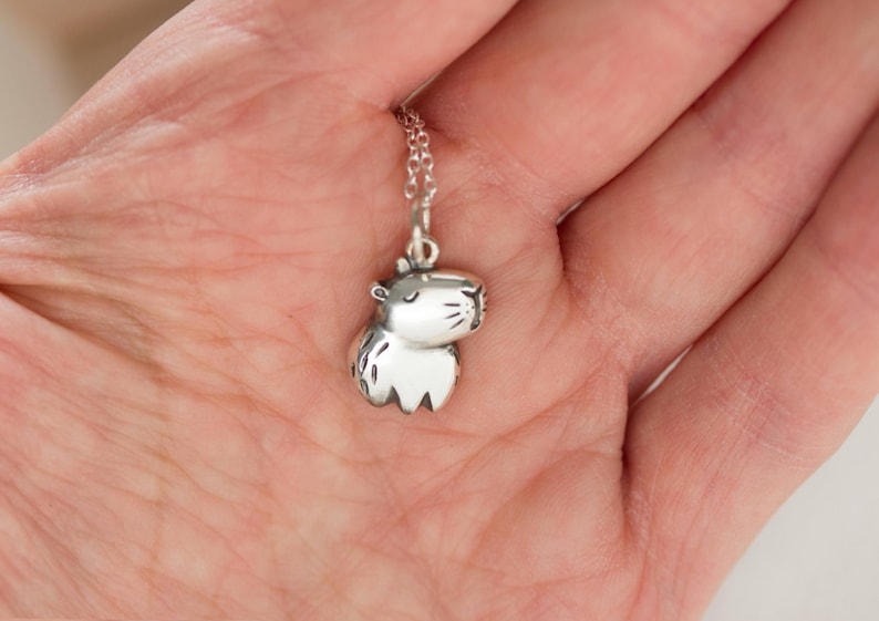 Animal Necklace, Capybara, Handcrafted, quirky jewelry, Capybara charm, Capybara pendant 925, Otter necklaces, Capybara necklace, Quirky capybara, Capybara jewelry, Capybara silver, Rodden silver charm, Capybara chocker, Handmade capybara, Capybara Lover Gift for Her, Capybara Necklace, Unique Gift