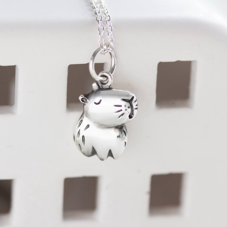 Capybara Lover Gift for Her, Capybara Necklace, Animal Necklace, Unique Gift, Handcrafted, quirky jewelry, Minimal jewelry, capybara charm, Capybara 925, Otter necklaces, Capybara necklace, Quirky capybara, Capybara jewelry, Capybara silver, Rodden silver charm, Capybara  Handmade capybara