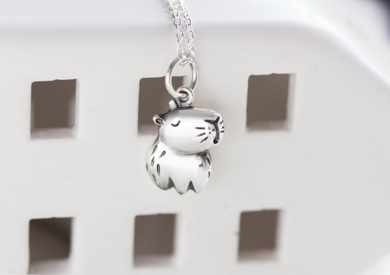 Funny animal pendant, Funny Capybara, Minimal jewelry, capybara charm, Capybara 925, Otter necklaces, Capybara necklace, Quirky capybara, Capybara jewelry, Capybara silver,