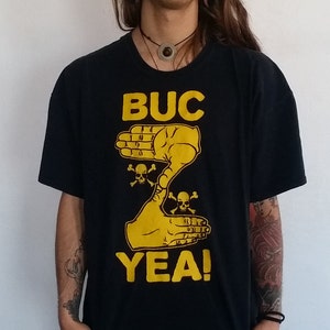 Buc Yea! Weird Vintage T-shirt Retro Rare Vintage Tee Shirts 2 XL T-shirt Extra Large T-shirt Baggie Clothing Black and Yellow T-shirts Rare
