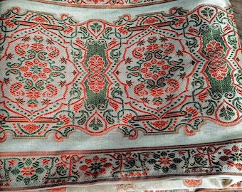 Luxury Red Green Embroidered Organza Rectangular Tablecloth