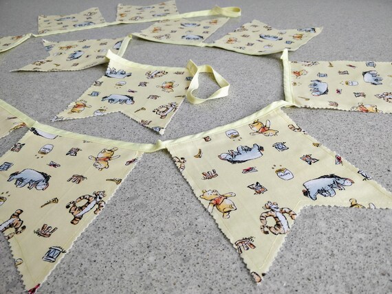 12 Flags 3m Personalised Winnie the Pooh Bunting/Banner with Ribbon 