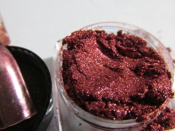 Metallic chrome powder pigments