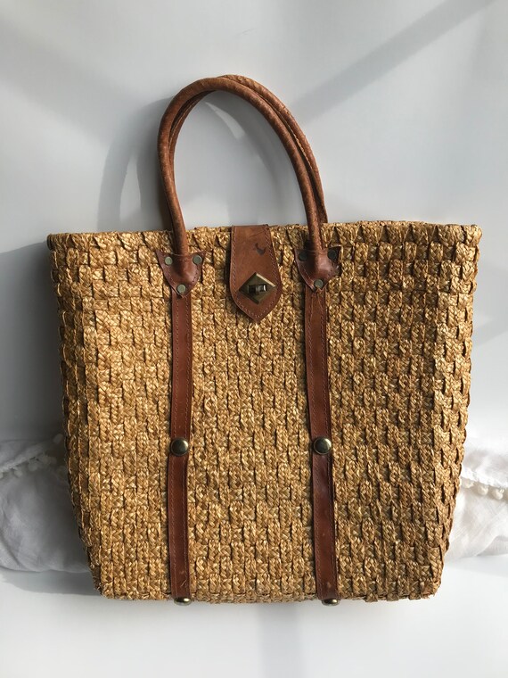 Vintage Straw Woven Tote / Market Bag / Large Beach Tote / | Etsy