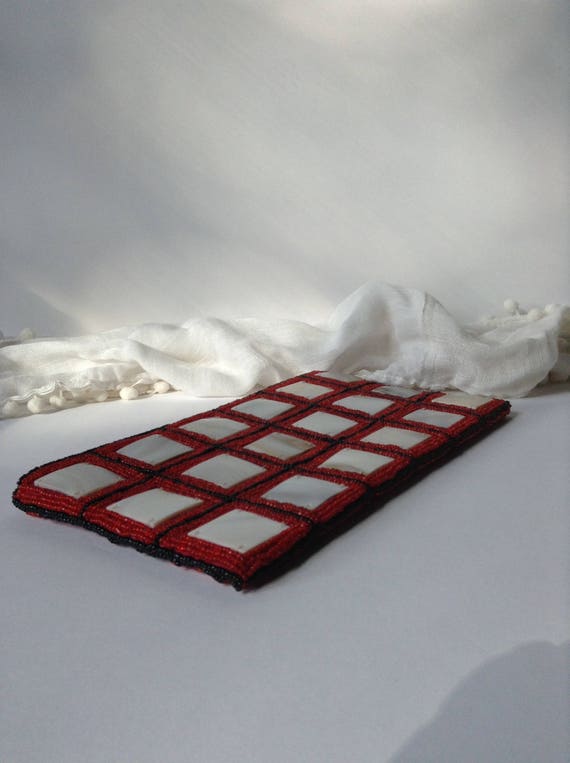 Vintage Lucite and Beaded Clutch / Mod by Design … - image 2