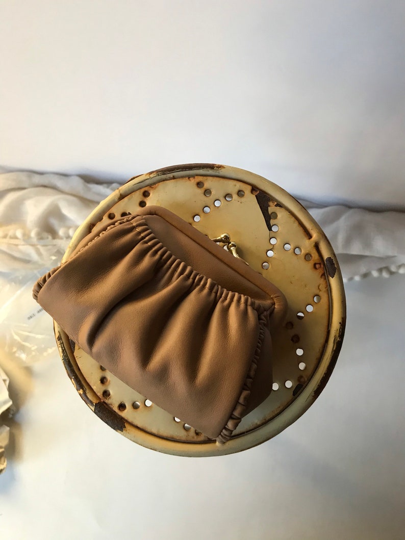 Vintage Leather Coin Purse Taupe Coin Purse 1980s 1990s