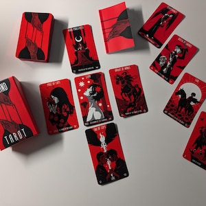 Jeu de tarot main rouge - 1re édition avec boîte rigide et livret-guide