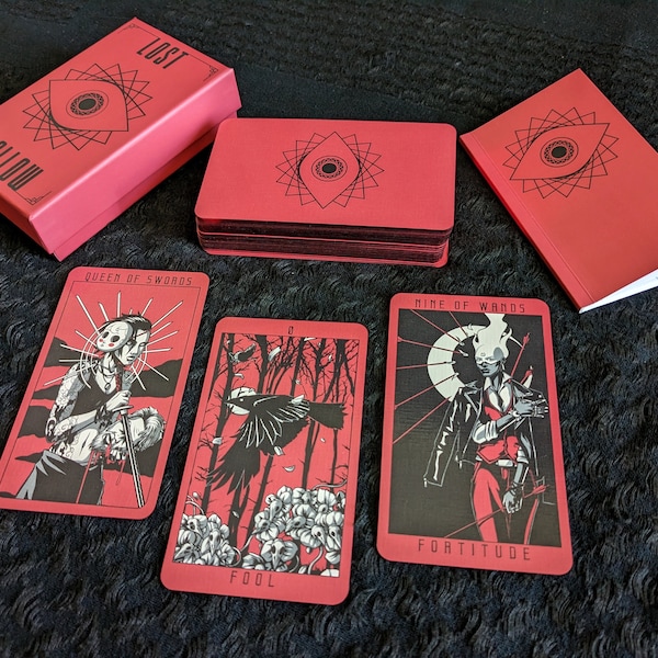 Lost Hollow Tarot Deck - 4ª edición con caja rígida y folleto de guía