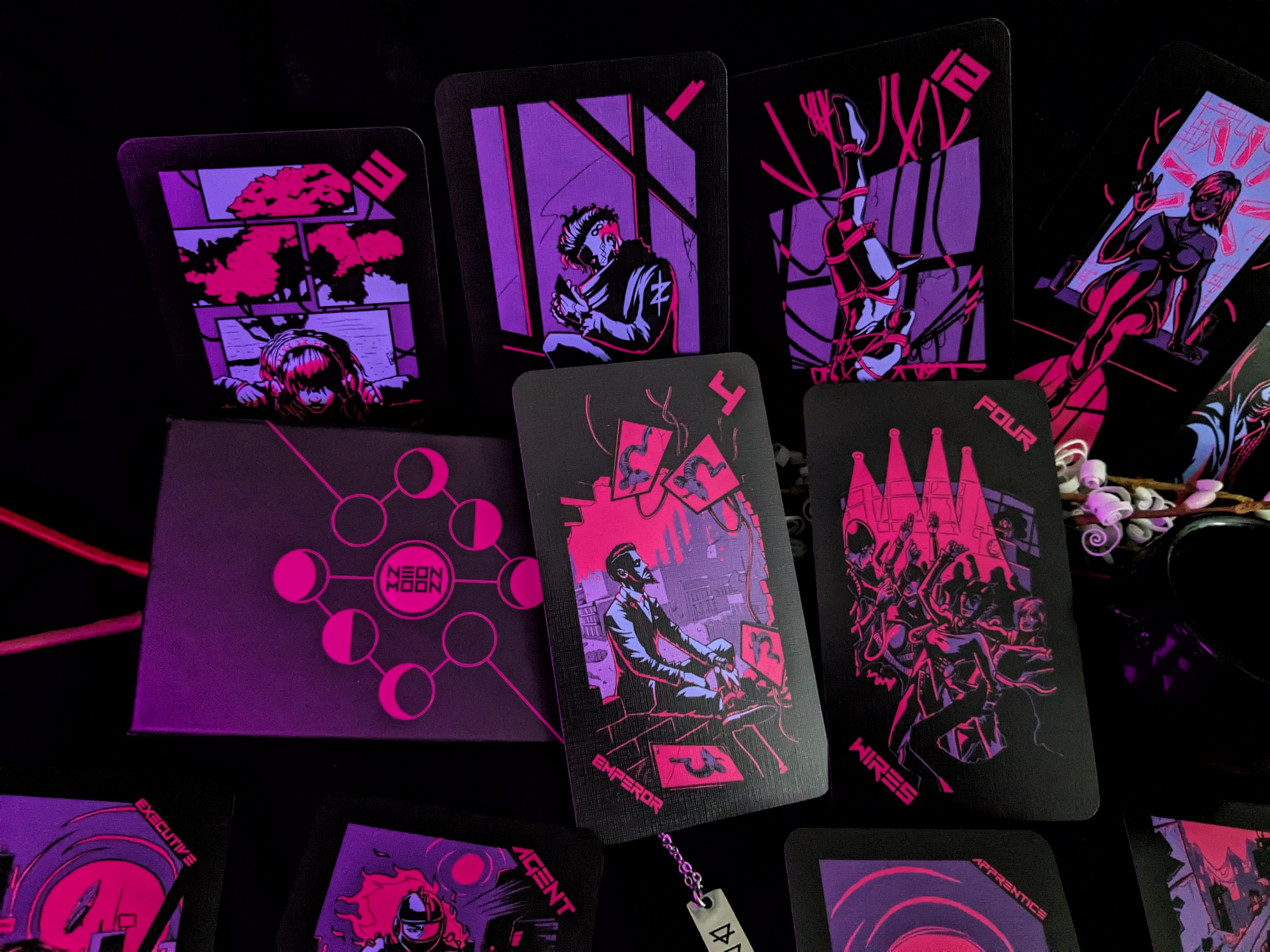 Neon moon tarot deck - Etsy 日本 Neon moon tarot deck - Etsy 日本