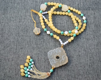 Agate Ruyi Flower Charm Yellow Jade Necklace