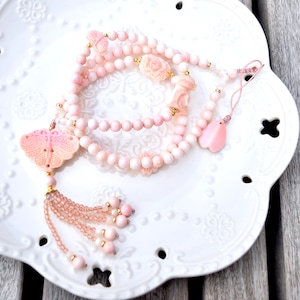 Butterfly Pendant Necklace - Natural Pink Queen Conch Shell Necklace