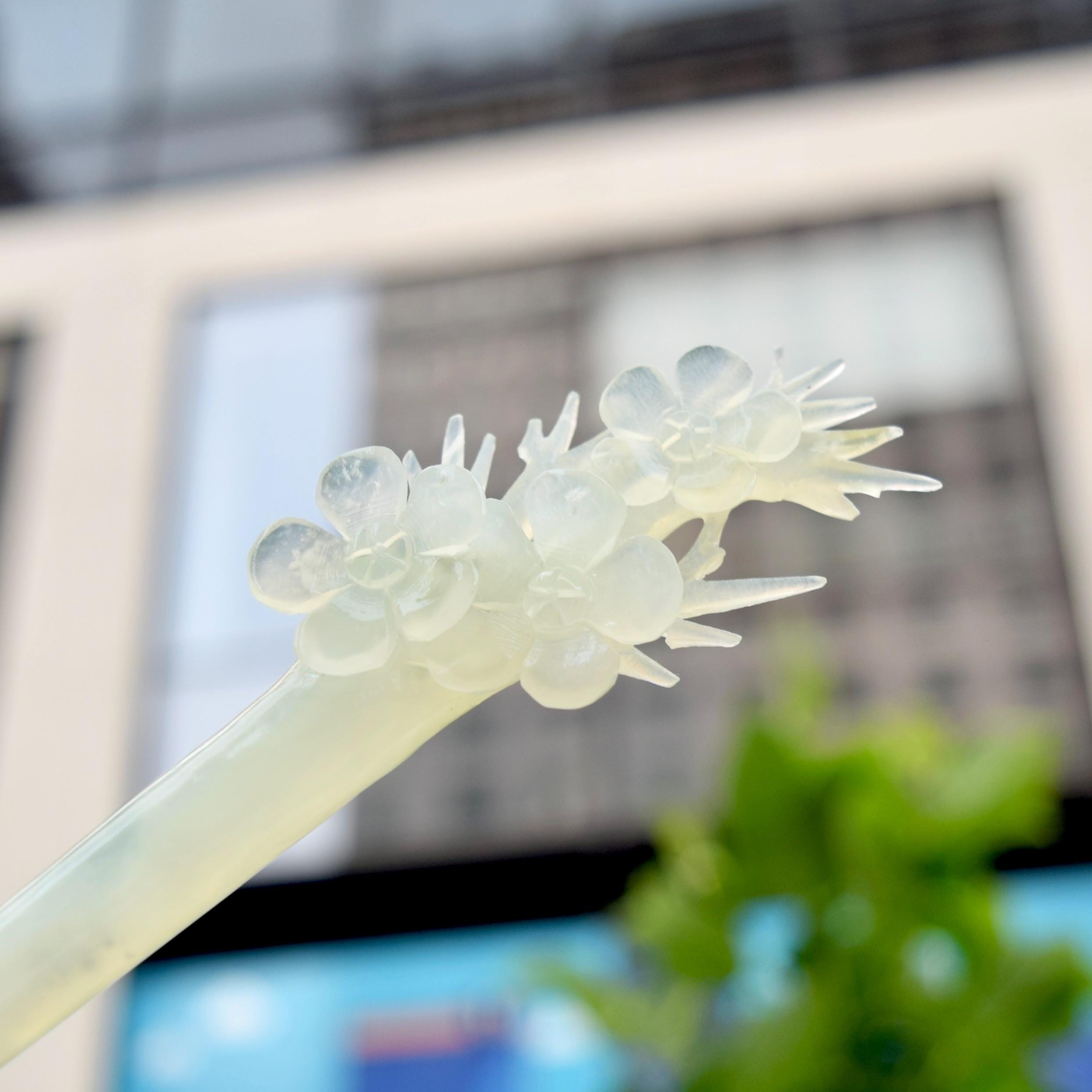 Green Plum Blossom Carved Hairpin - Serpentine Jade Hair Stick Green Icy Plum Blossom Carved Hairpin - Serpentine Jade Hair  main image 2